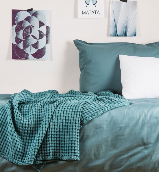 Organic Cotton Waffle Throw - Order Online | Kadolis Canada