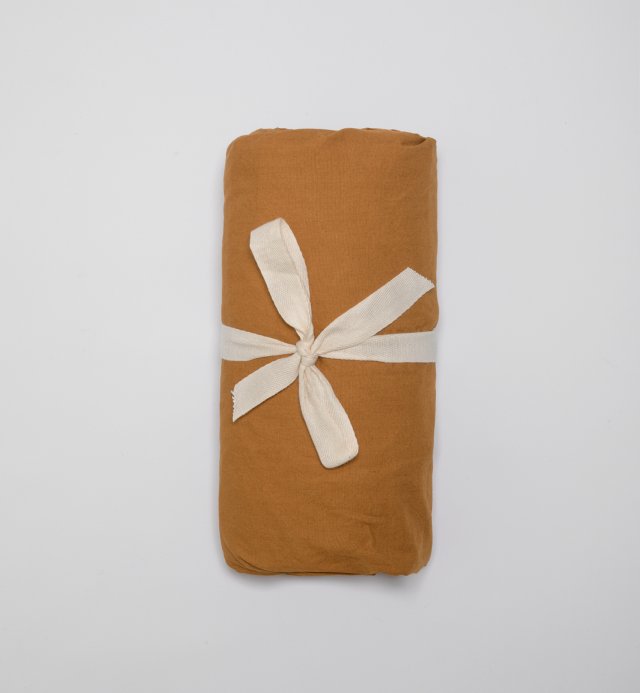 Crib fitted sheet in organic washed cotton percale | Kadolis Canada