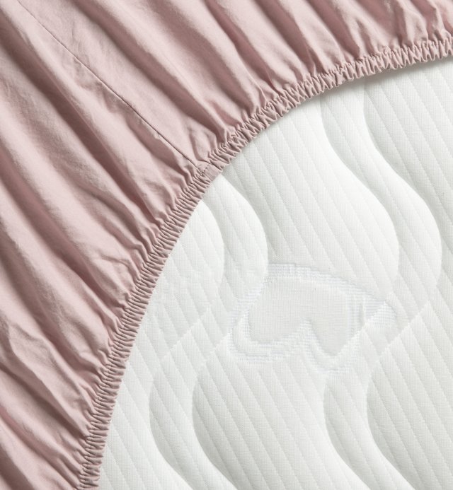 Crib fitted sheet in organic washed cotton percale | Kadolis Canada