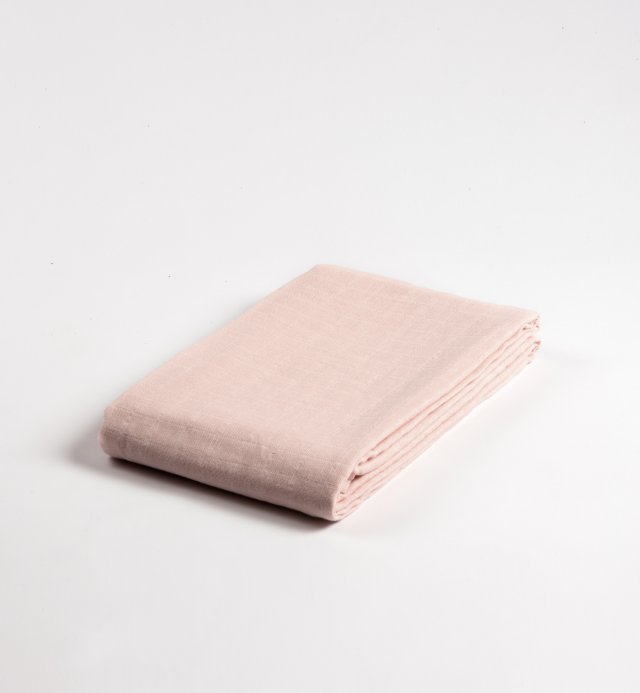 Organic cotton muslin swaddle blanket - super soft and esay to use
