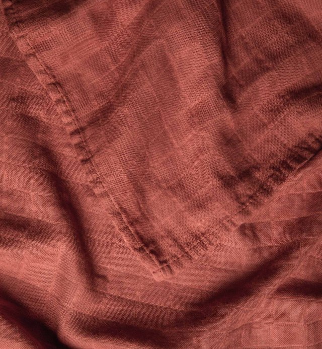 Organic cotton muslin swaddle blanket - super soft and esay to use