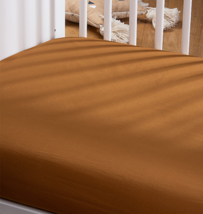 Crib fitted sheet in organic washed cotton percale | Kadolis Canada