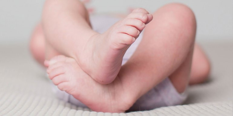 Pourquoi mon bébé pleure dans son sommeil ? | Kadolis Kadolis Canada